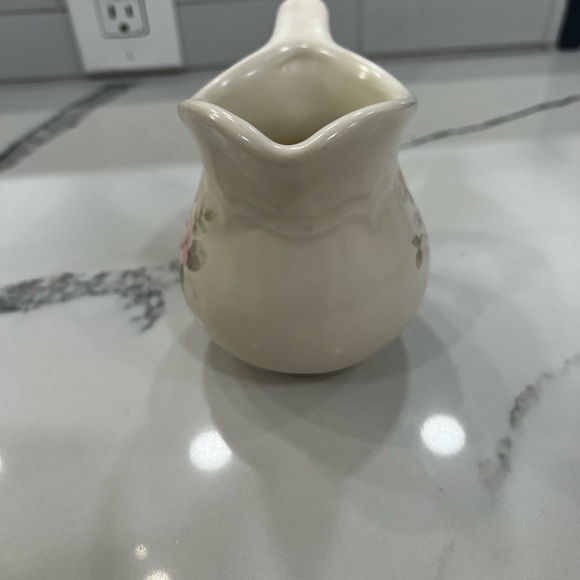 Pfaltzgraff Pottery Tea Rose Creamer, Pink Roses, 1 Cup Handled Server, Pitcher - Picture 3 of 9